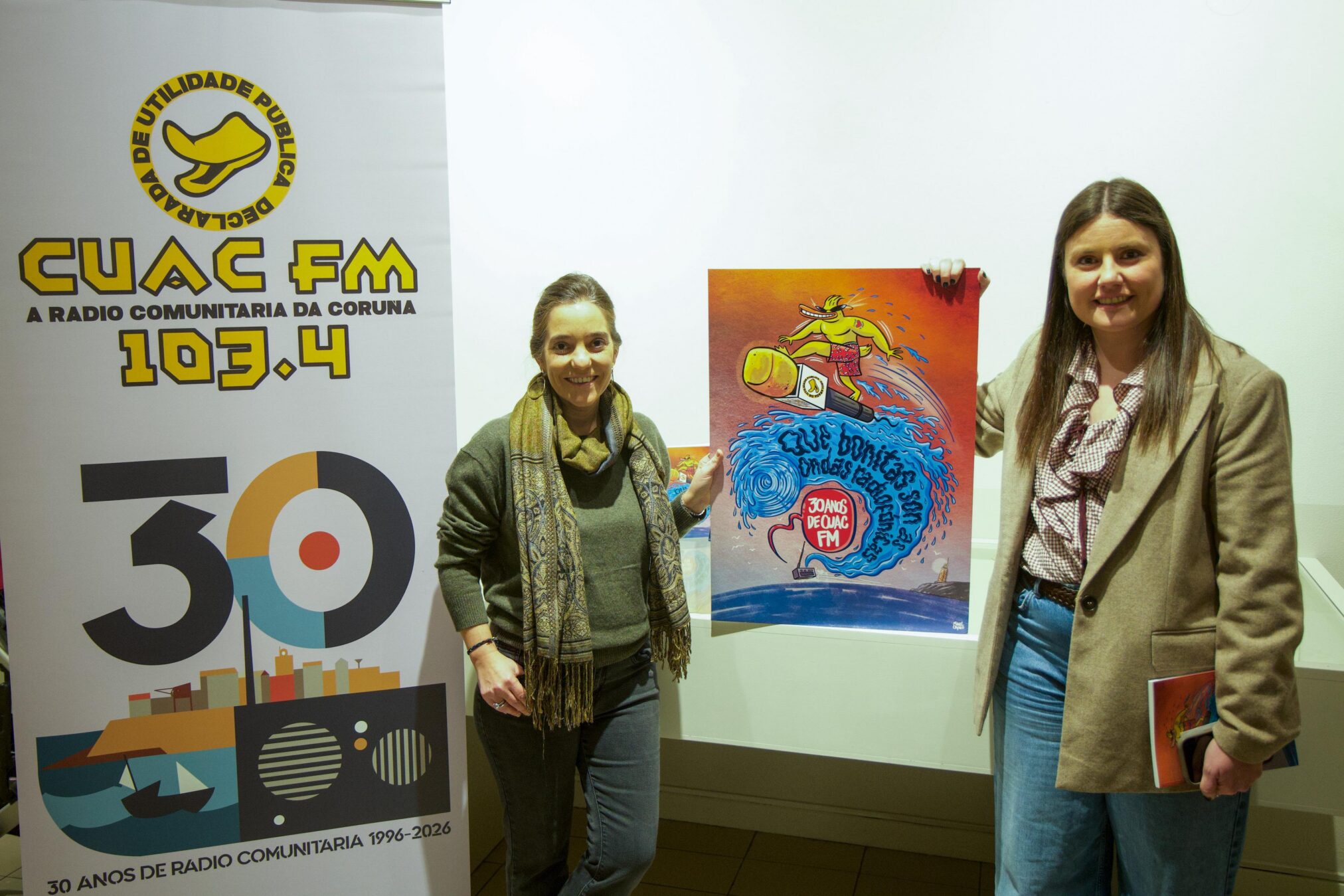 Inés Rey e Paula Alonso na presentación do libro.